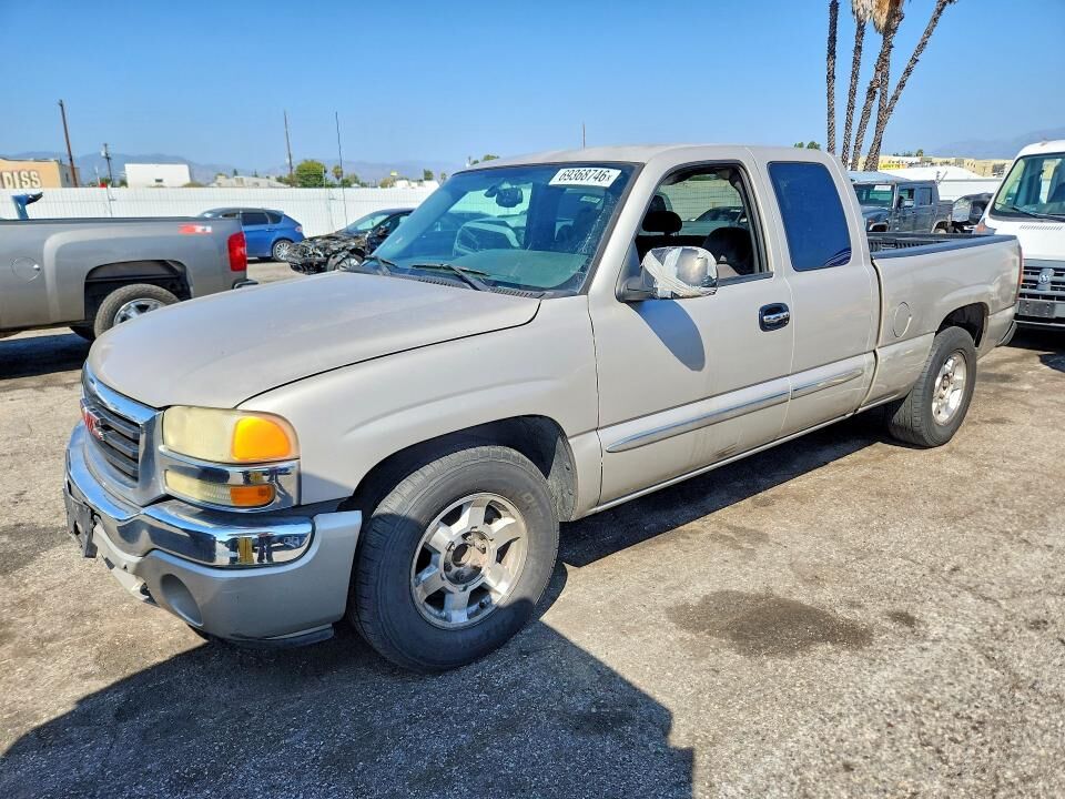 2005 GMC Sierra