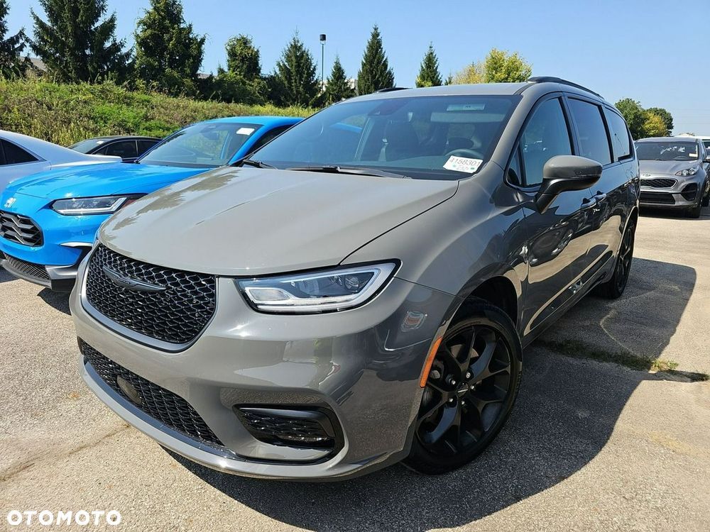 2023 CHRYSLER Pacifica
