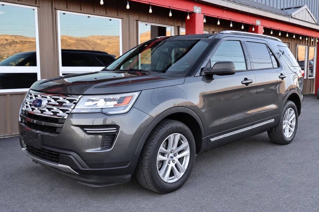 2018 FORD Explorer