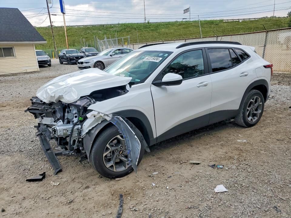 2024 CHEVROLET Trax