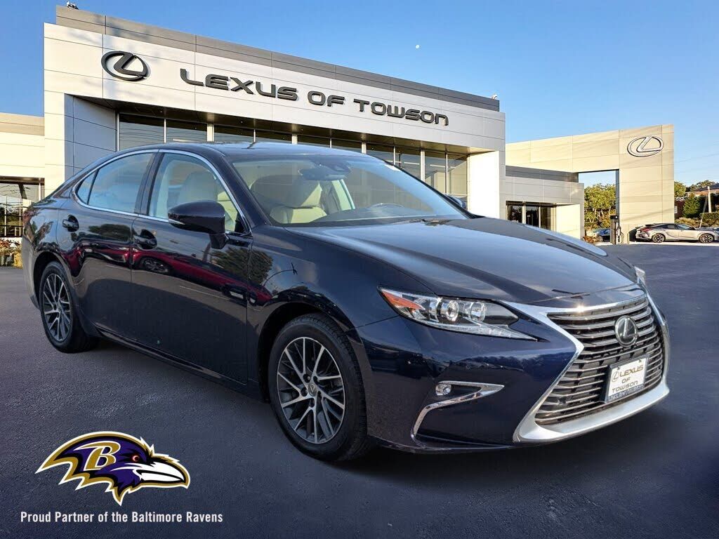 2017 LEXUS ES