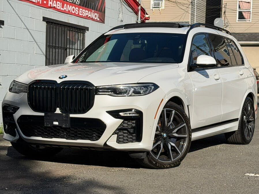 2022 BMW X7