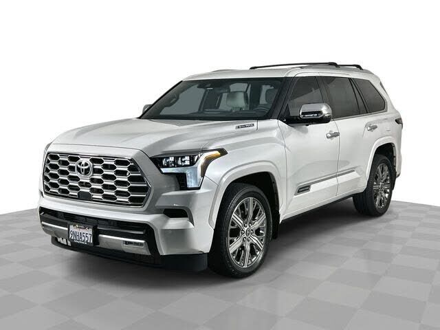 2024 TOYOTA Sequoia