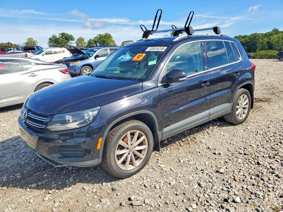 2017 VOLKSWAGEN Tiguan