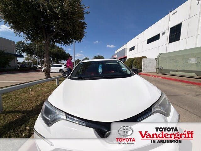 2017 TOYOTA RAV4