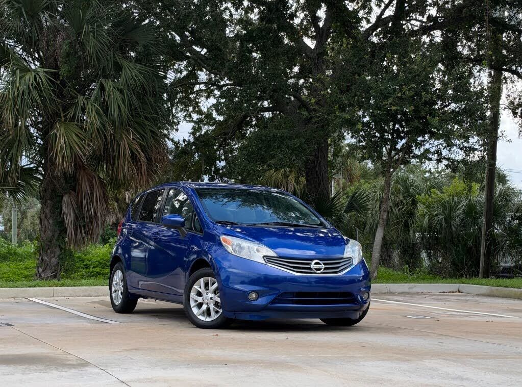 2015 NISSAN Versa