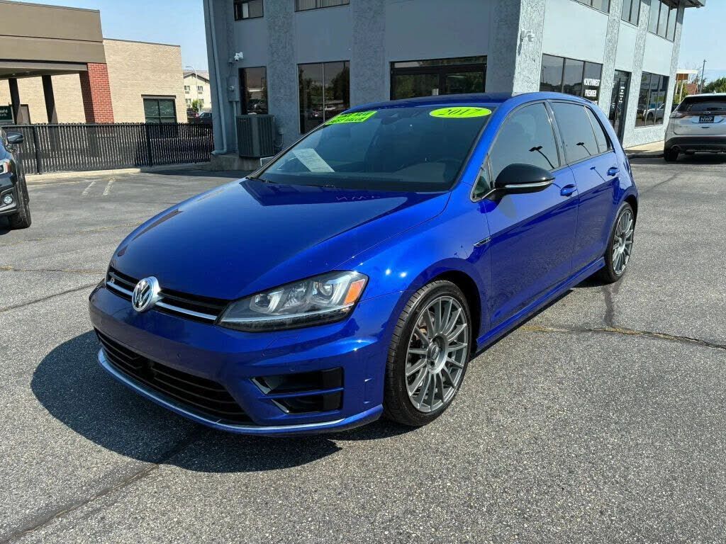 2017 VOLKSWAGEN Golf R