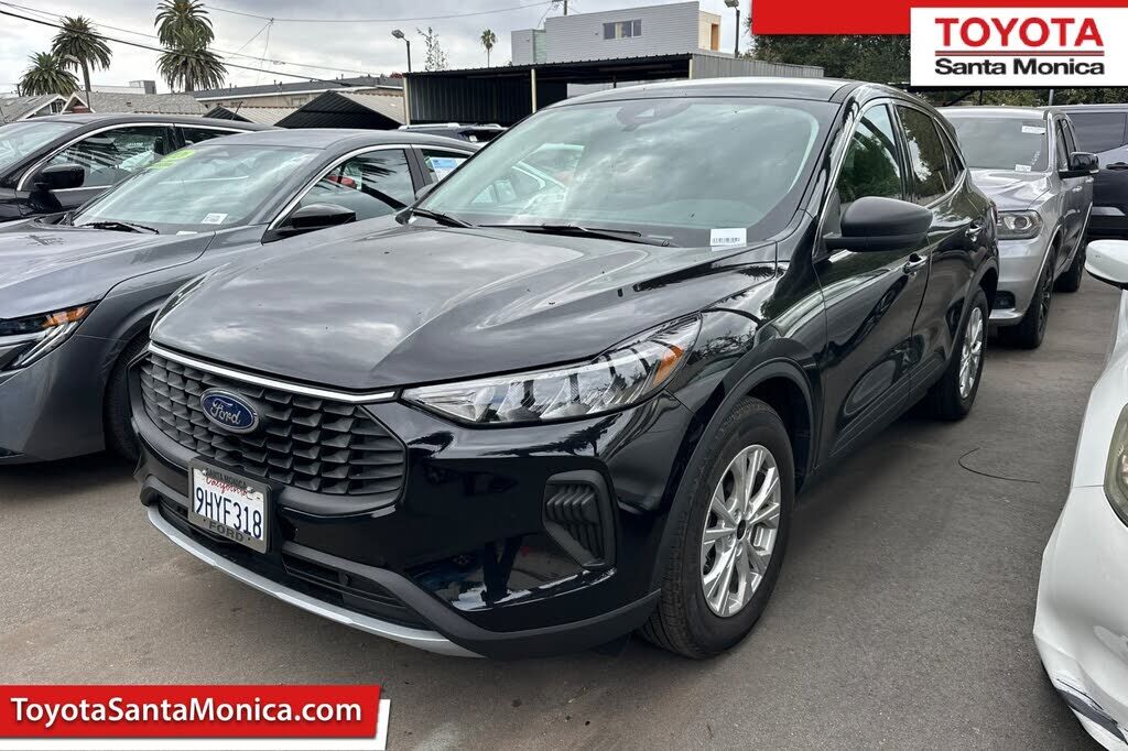 2023 FORD Escape