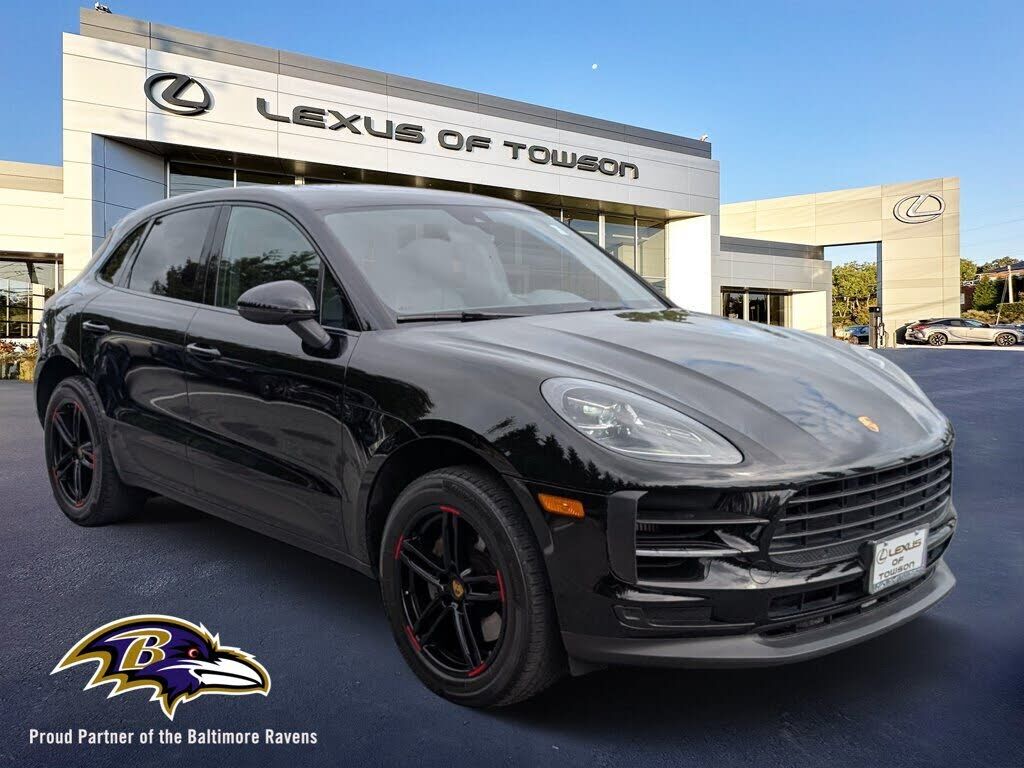 2019 PORSCHE Macan