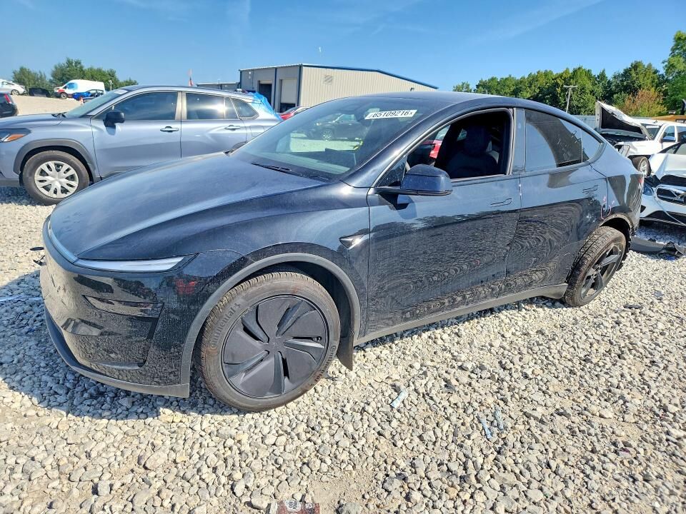 2026 TESLA Model Y