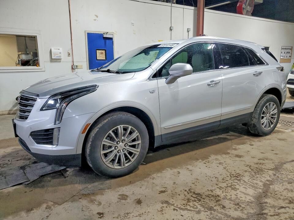 2017 CADILLAC XT5