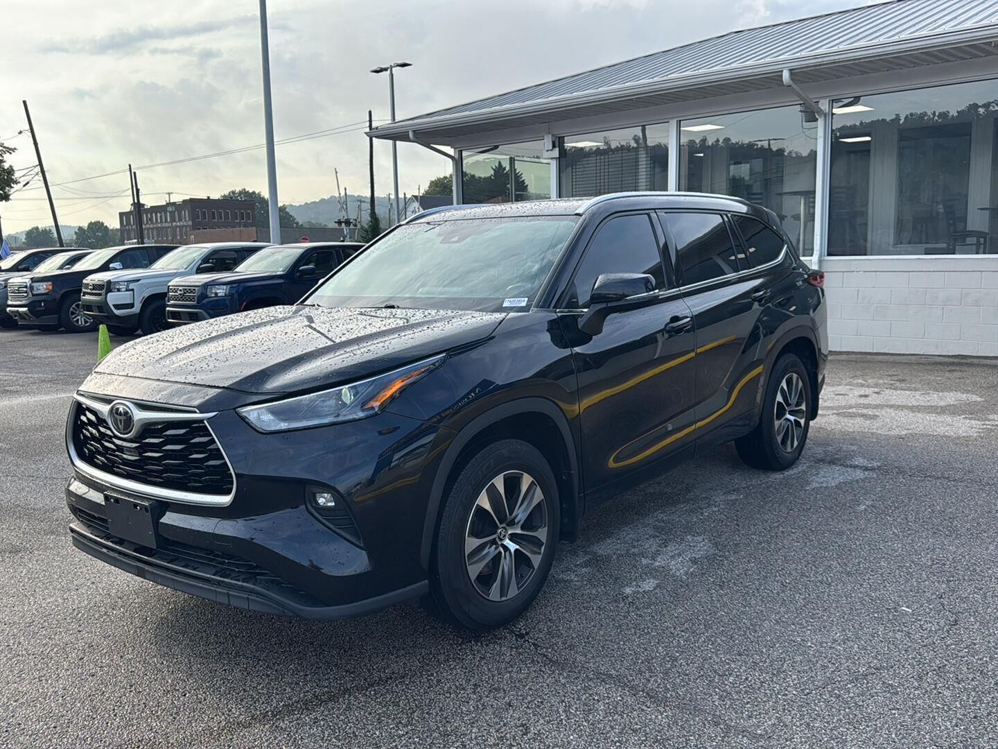 2021 TOYOTA Highlander