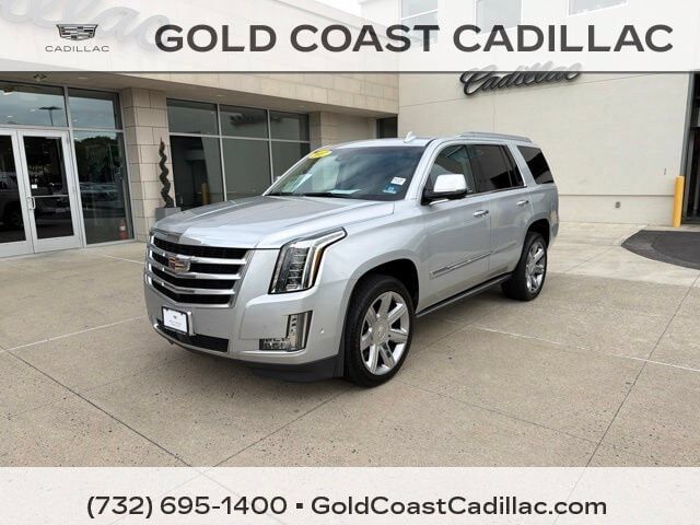 2017 CADILLAC Escalade