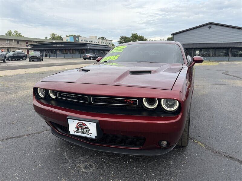2017 DODGE Challenger