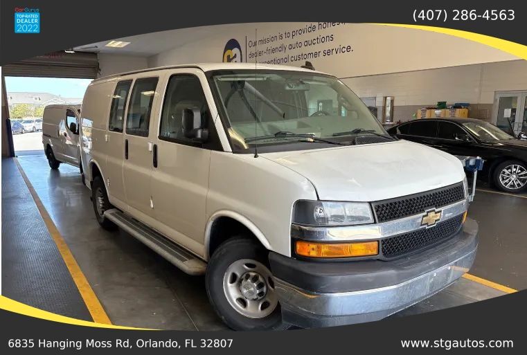2020 CHEVROLET Express