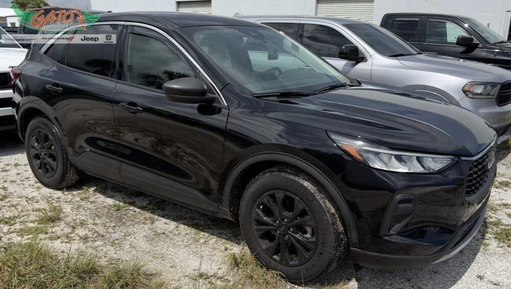 2024 FORD Escape