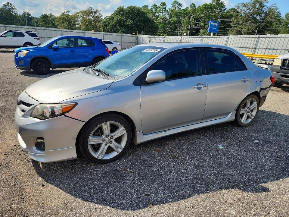 2013 TOYOTA Corolla