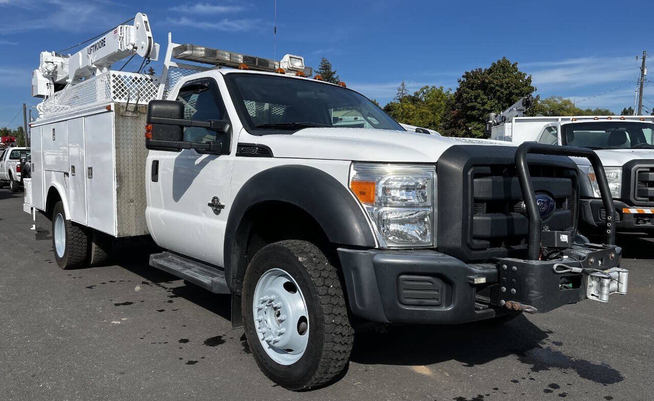 2012 FORD F-550