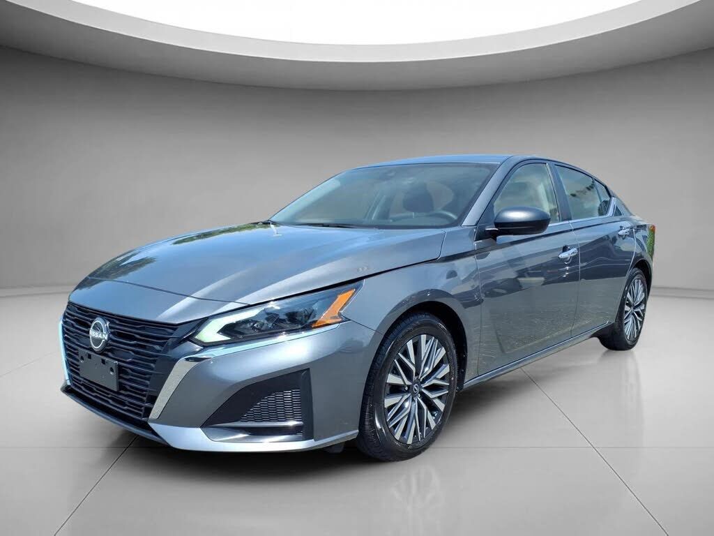 2024 NISSAN Altima