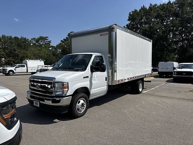 2027 FORD E-450