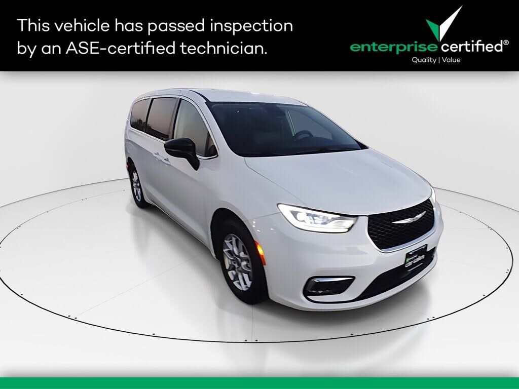 2024 CHRYSLER Pacifica