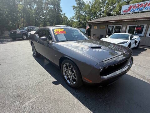 2017 DODGE Challenger