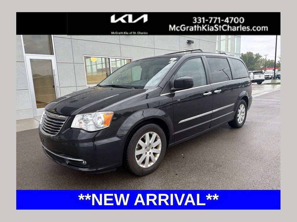 2016 CHRYSLER Town and Country