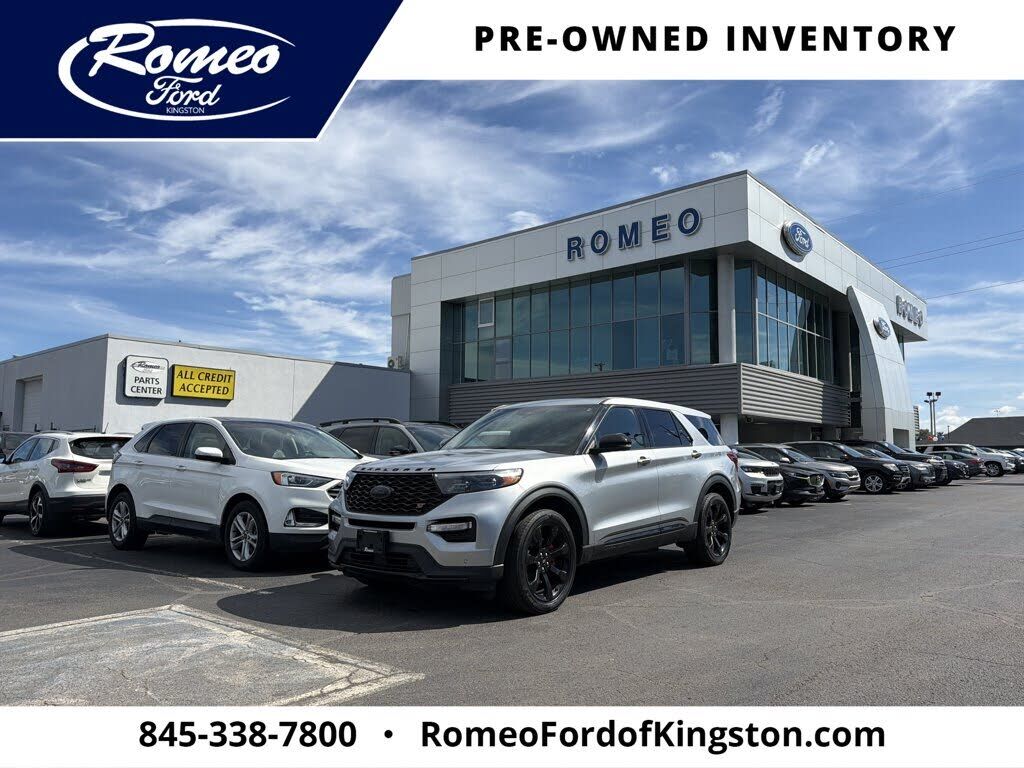 2022 FORD Explorer