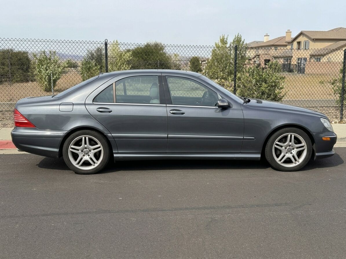 2006 Mercedes-Benz S-Class