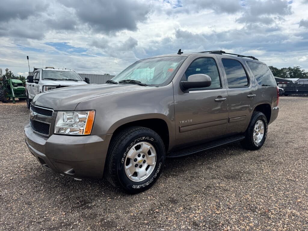 2011 CHEVROLET Tahoe