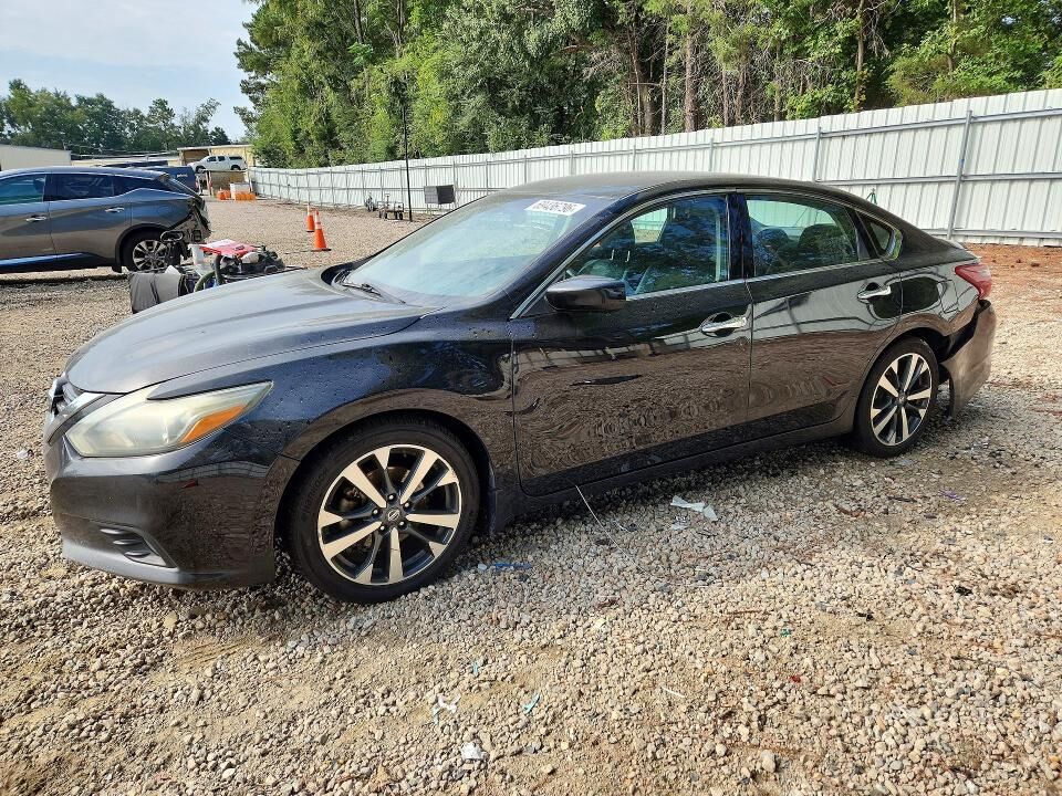 2017 NISSAN Altima