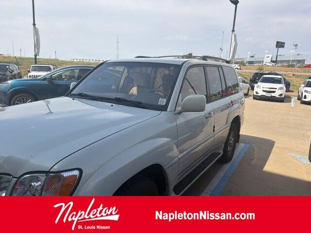 2001 LEXUS LX