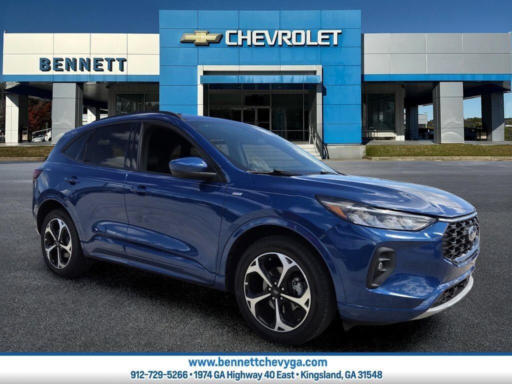 2023 FORD Escape