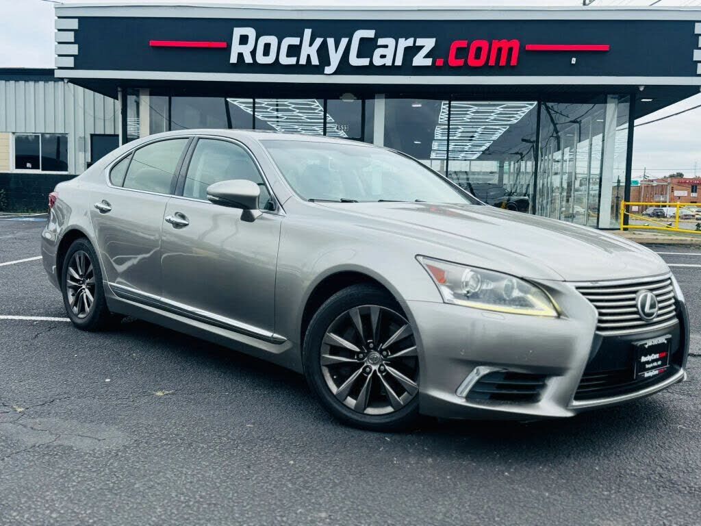 2016 LEXUS LS