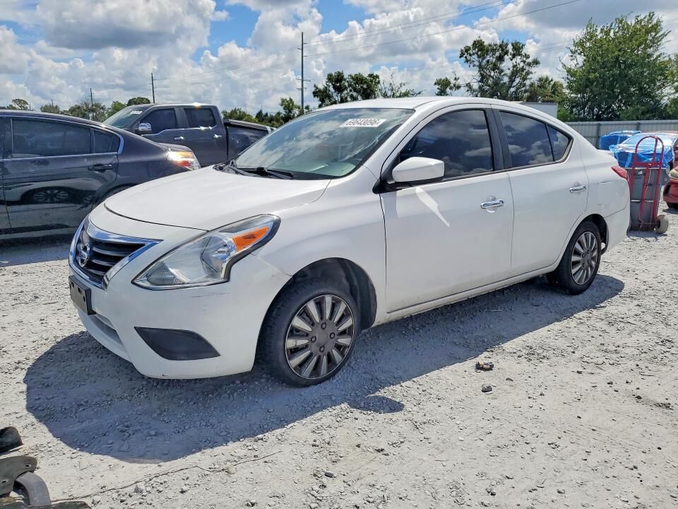 2018 NISSAN Versa
