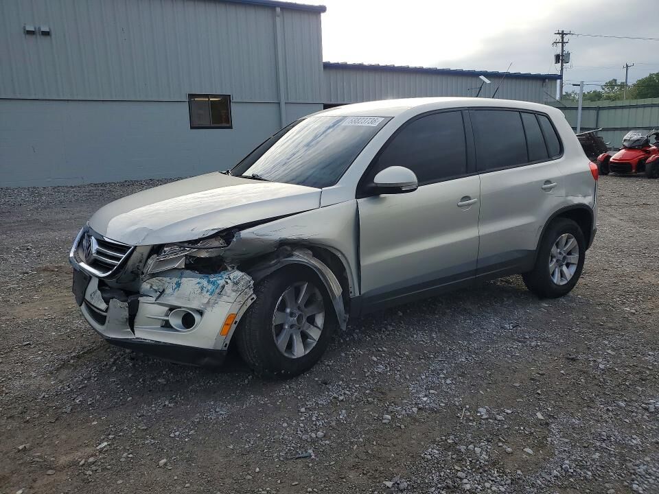 2010 VOLKSWAGEN Tiguan
