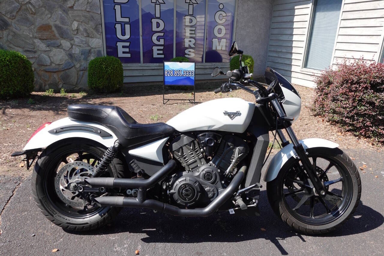 2017 VICTORY Octane