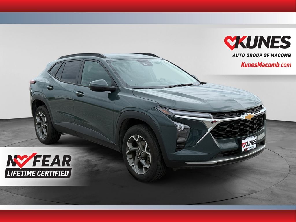 2025 CHEVROLET Trax