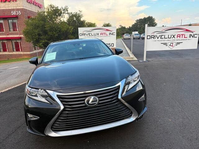 2018 LEXUS ES