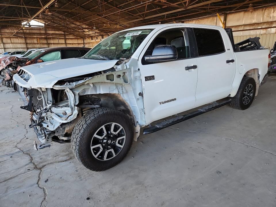 2016 TOYOTA Tundra