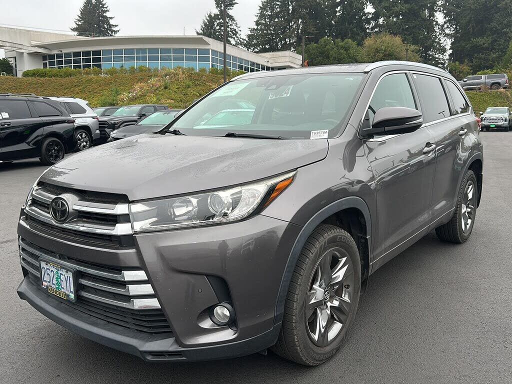 2017 TOYOTA Highlander