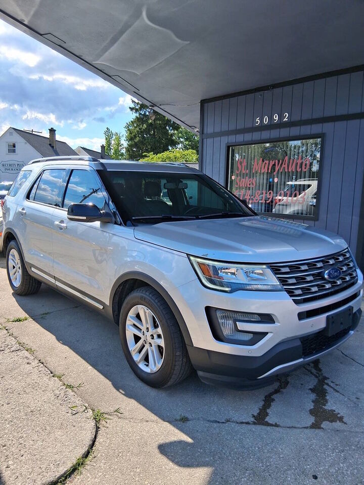2017 FORD Explorer
