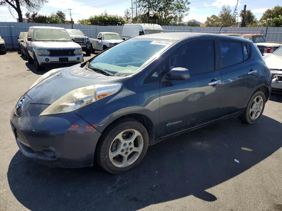 2013 NISSAN Leaf