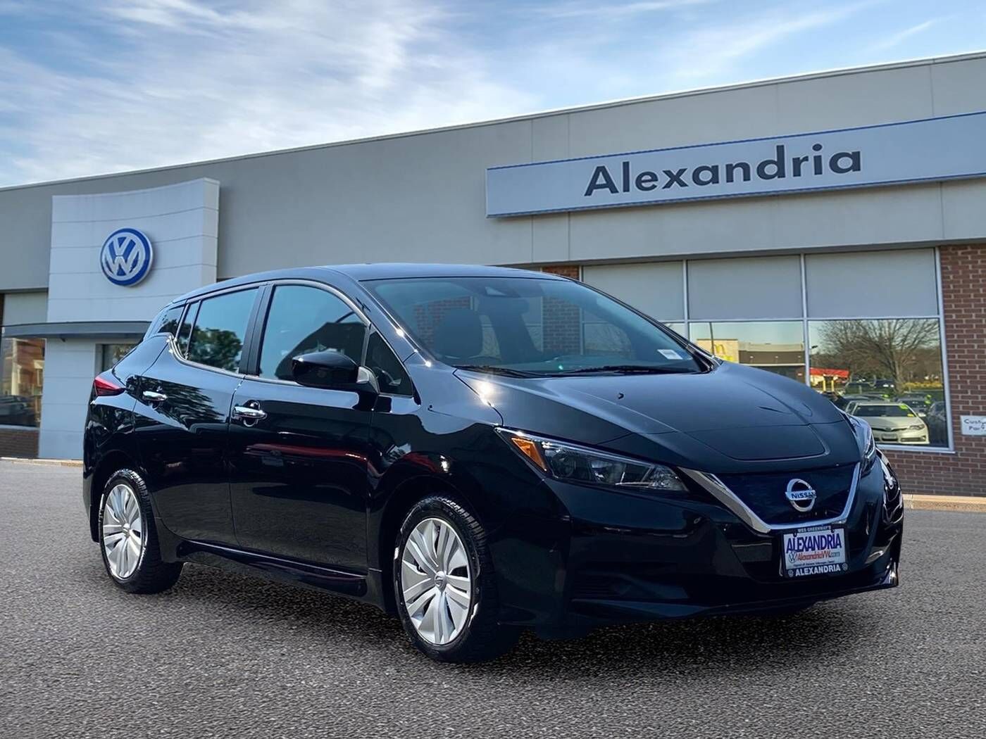 2022 NISSAN Leaf