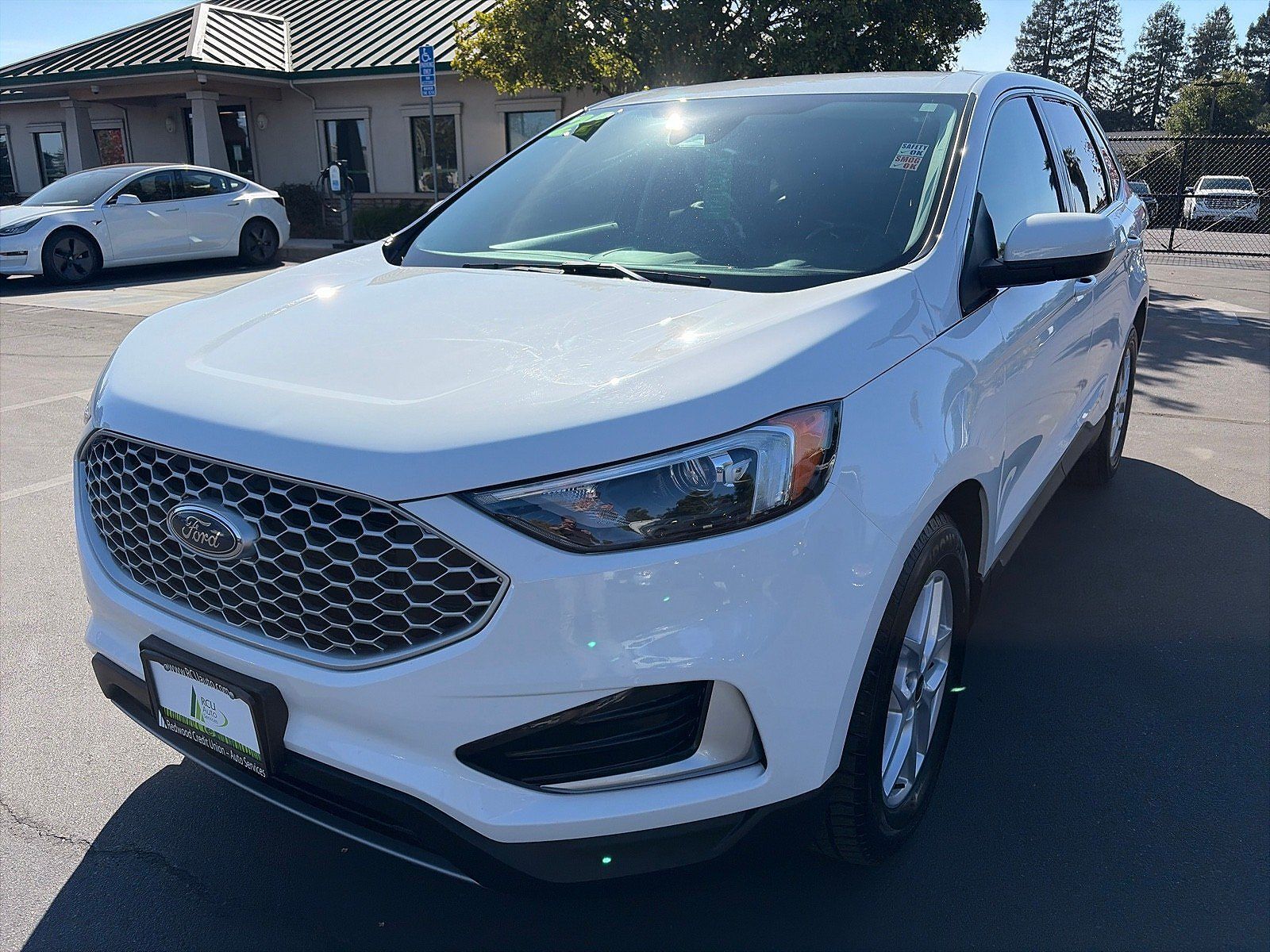 2024 FORD Edge