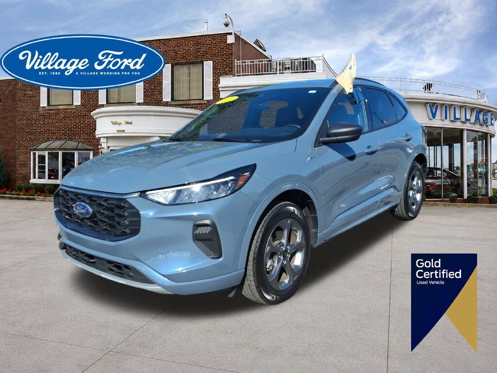 2024 FORD Escape