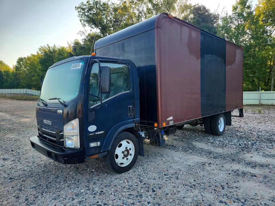 2017 ISUZU NQR/NRR
