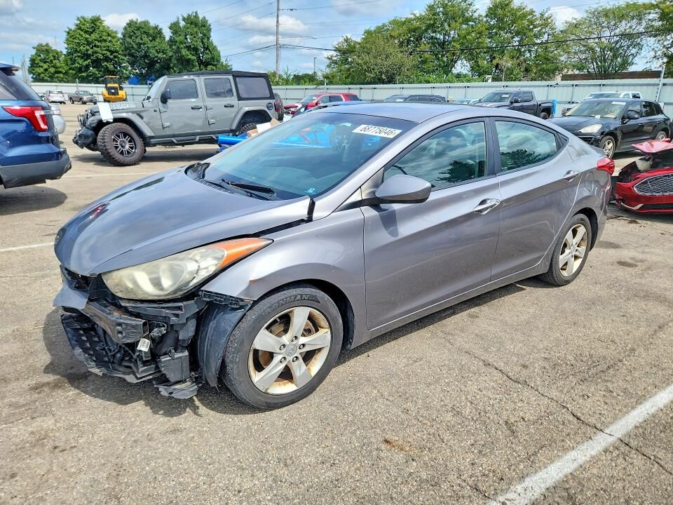 2011 HYUNDAI Elantra