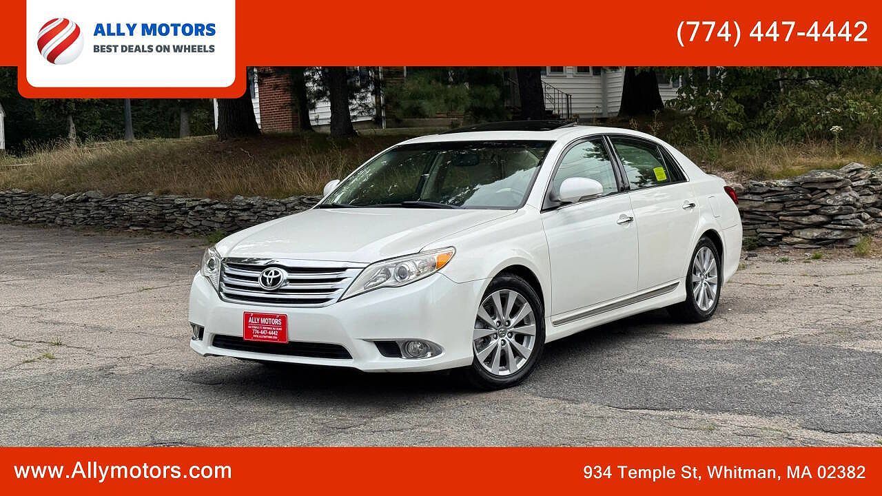 2011 TOYOTA Avalon