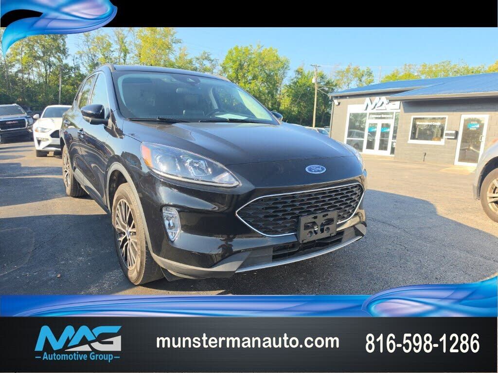 2022 FORD Escape